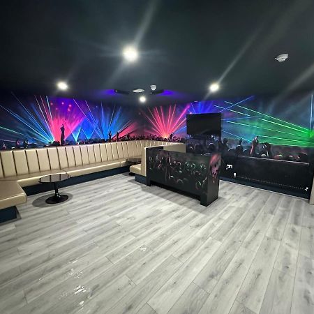 Penthouse Apartment, Sleeps 21 With Terrace Liverpool Kültér fotó